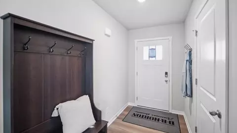 Entry Way - 2211 Bugge Dr, Adel, IA 50003 photo 3 of 6