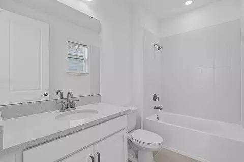 Bath - 5091 Lost Key Pl, Saint Cloud, FL 34771 photo 4 of 15