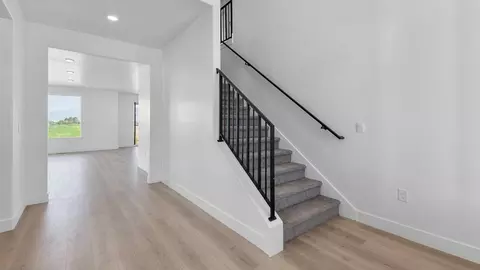 Entry Way - 718 N 1600 E, Salem, UT 84653 photo 2 of 7