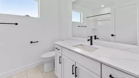 Bath - 718 N 1600 E, Salem, UT 84653 photo 2 of 10