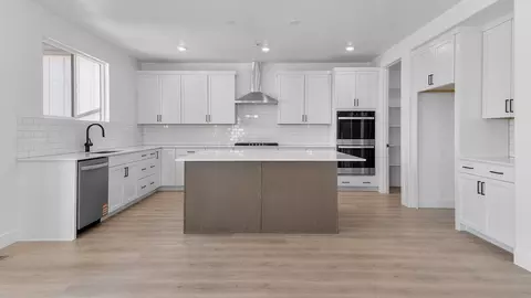 Kitchen - 718 N 1600 E, Salem, UT 84653 photo 1 of 8