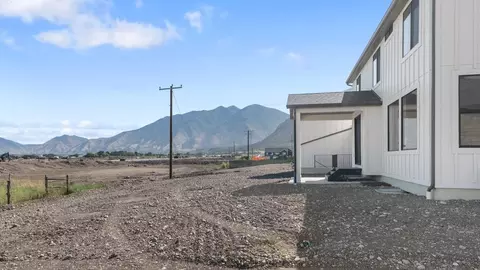 Exterior - 718 N 1600 E, Salem, UT 84653 photo 4 of 18