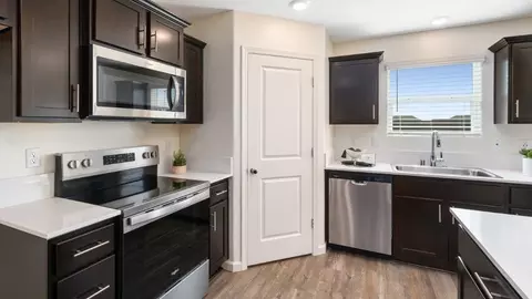Kitchen - 4727 Alexandra Ct, Merced, CA 95348 photo 4 of 13