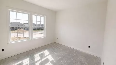 34 Chestnut St, Springboro, OH 45066