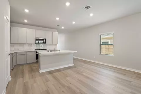 Living - 12048 Moonlight Path Dr, Conroe, TX 77304 photo 2 of 9