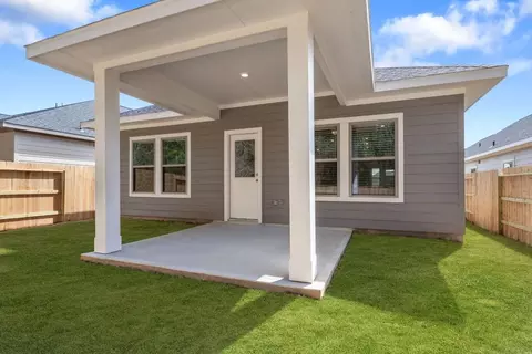 Exterior - 12048 Moonlight Path Dr, Conroe, TX 77304 photo 3 of 10