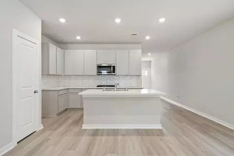 Kitchen - 12048 Moonlight Path Dr, Conroe, TX 77304 photo 1 of 6