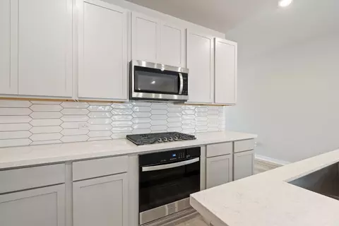 Kitchen - 12048 Moonlight Path Dr, Conroe, TX 77304 photo 3 of 6