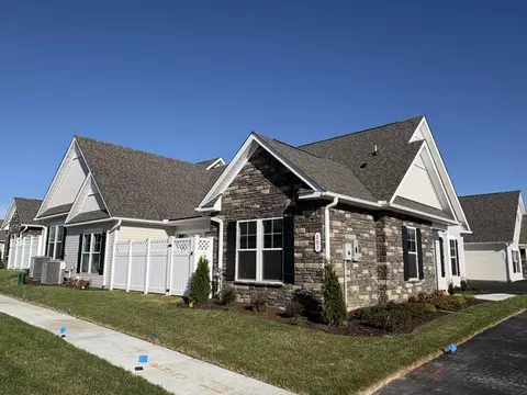 203 Oxford Ave, Smithfield, VA 23430