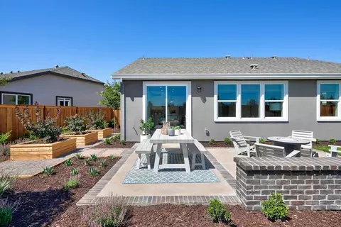 Exterior - 1049 Briar Ct, Manteca, CA 95336 photo 5 of 15