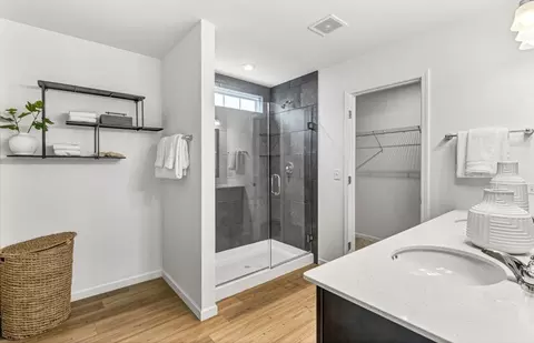 Bath - 12823 S Vicarage Dr, Plainfield, IL 60585 photo 1 of 3