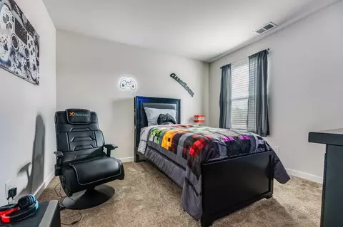 Bedroom - 94 Jacoby Dr, Fairburn, GA 30213 photo 3 of 5
