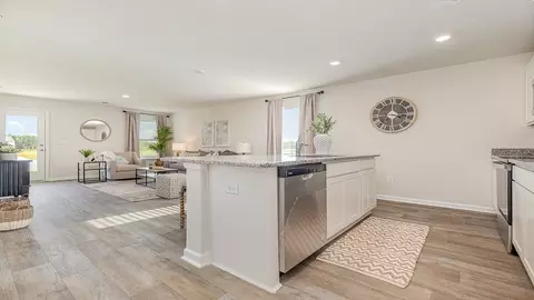 Kitchen - 549 Bluff View Ln, Florence, SC 29505 photo 2 of 3