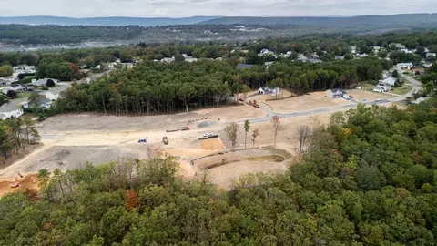 2465 E Venisa Dr #LOT 18, Hazleton, PA 18202