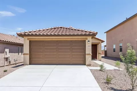 12099 E Chavez Dr, Vail, AZ 85641