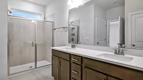 Bath - 7505 Percussion Dr, Apex, NC 27539 photo 2 of 5