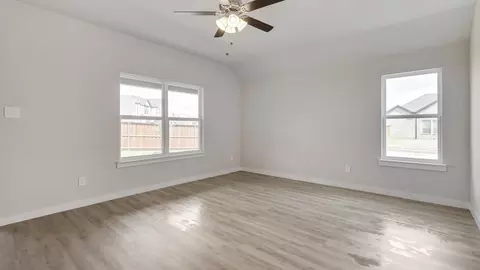Living - 10606 Flight Deck Ct, Conroe, TX 77303 photo 3 of 5