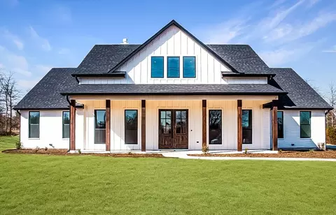 2465 W Lambert Rd, Weatherford, TX 76088