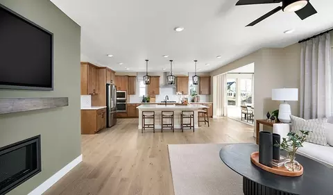 Kitchen - 1458 Earhart Ln, Eagle Mountain, UT 84005 photo 5 of 9