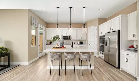 Kitchen - 1458 Earhart Ln, Eagle Mountain, UT 84005 photo 9 of 10