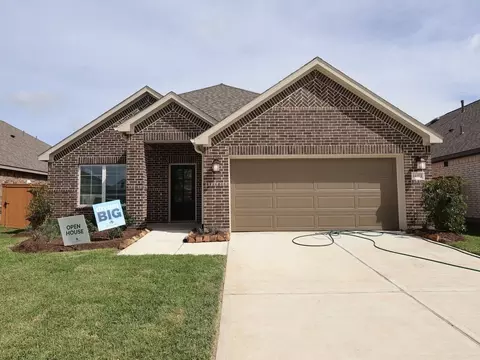 14113 Baikal Manor Dr, Santa Fe, TX 77510