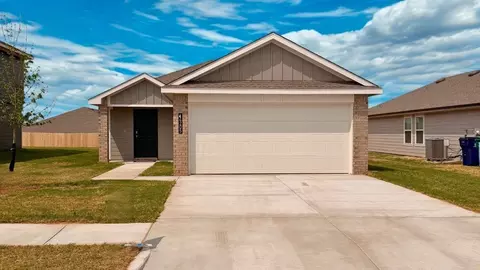 14205 Trickling Way, Yukon, OK 73099
