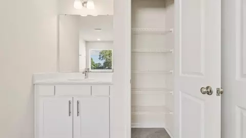 Bath - 455 Ensemble Way, Frederick, MD 21701 photo 4 of 16