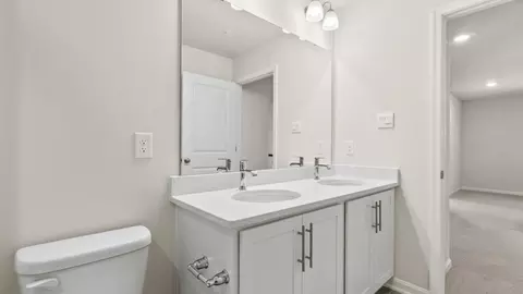 Bath - 455 Ensemble Way, Frederick, MD 21701 photo 6 of 16