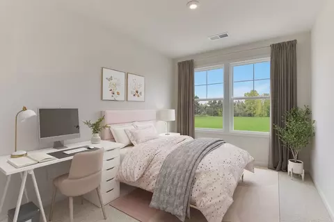 Bedroom - 890 Vinewood St, Sumter, SC 29154 photo 1 of 5