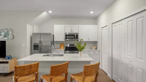 Kitchen - 4971 SW 83rd Pl, Ocala, FL 34476 photo 3 of 6