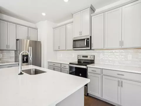 452 Upland Water Ct, Spartanburg, SC 29301
