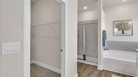 Entry Way - 17660 Ruby Dr, Athens, AL 35613 photo 7 of 15