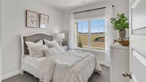 Bedroom - 17660 Ruby Dr, Athens, AL 35613 photo 1 of 21
