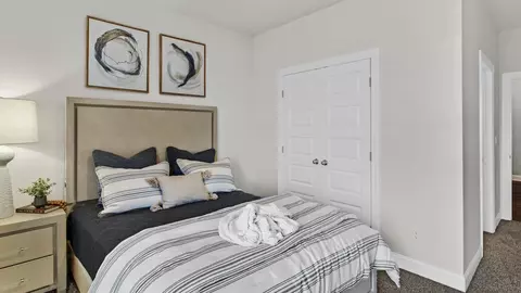 Bedroom - 17660 Ruby Dr, Athens, AL 35613 photo 6 of 21