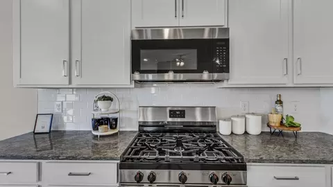 Kitchen - 17660 Ruby Dr, Athens, AL 35613 photo 4 of 6