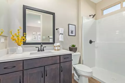 Bath - 7696 E 35th St, Yuma, AZ 85365 photo 1 of 4