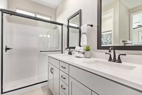 Bath - 7696 E 35th St, Yuma, AZ 85365 photo 4 of 4