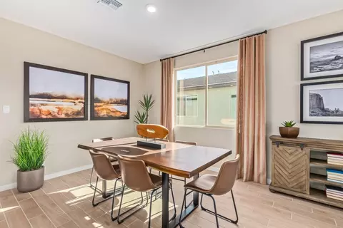 Dining - 7696 E 35th St, Yuma, AZ 85365 photo 1 of 2