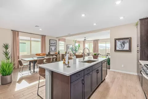 Kitchen - 7696 E 35th St, Yuma, AZ 85365 photo 3 of 7