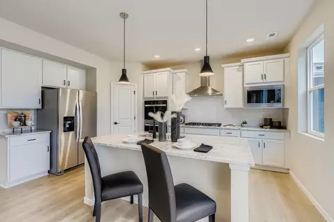 Kitchen - 598 Noola St, Windsor, CO 80550 photo 2 of 7