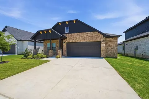 7501 Poplar Dr, Argyle, TX 76226
