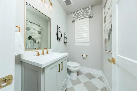 Bath - 17721 Coronation St, Conroe, TX 77302 photo 3 of 4
