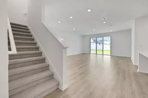 Living - 182 Brook Forest Dr, Saint Augustine, FL 32092 photo 2 of 4