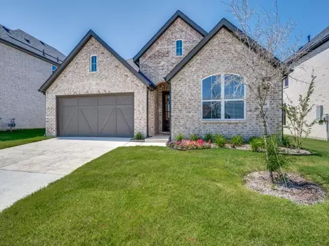 14561 Helena St, Pilot Point, TX 76258