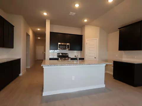 Kitchen - 12312 Setting Peak Ln, Buda, TX 78610 photo 1 of 2