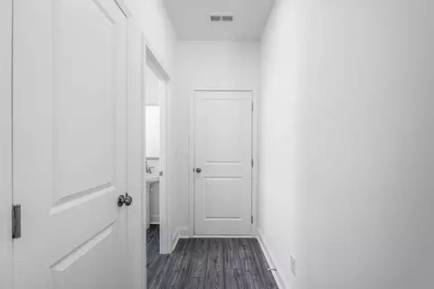 Entry Way - 1131 Summit Pass Ln, Dacula, GA 30019 photo 4 of 13