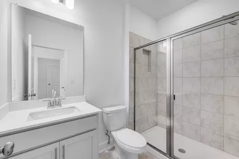 Bath - 1131 Summit Pass Ln, Dacula, GA 30019 photo 5 of 22