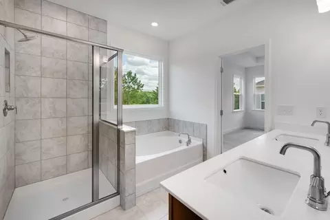 Bath - 1131 Summit Pass Ln, Dacula, GA 30019 photo 12 of 22