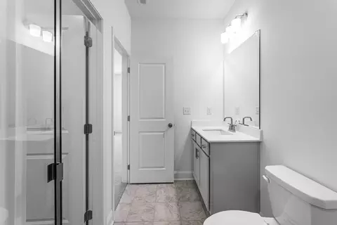 Bath - 1131 Summit Pass Ln, Dacula, GA 30019 photo 6 of 22