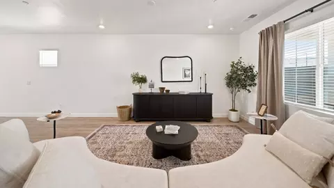 Living - 1425 Lost Spring Dr, Washington, UT 84780 photo 1 of 3